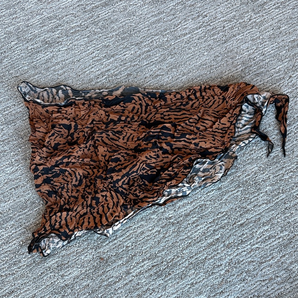 Montce Brown and Black Tigre Sarong
